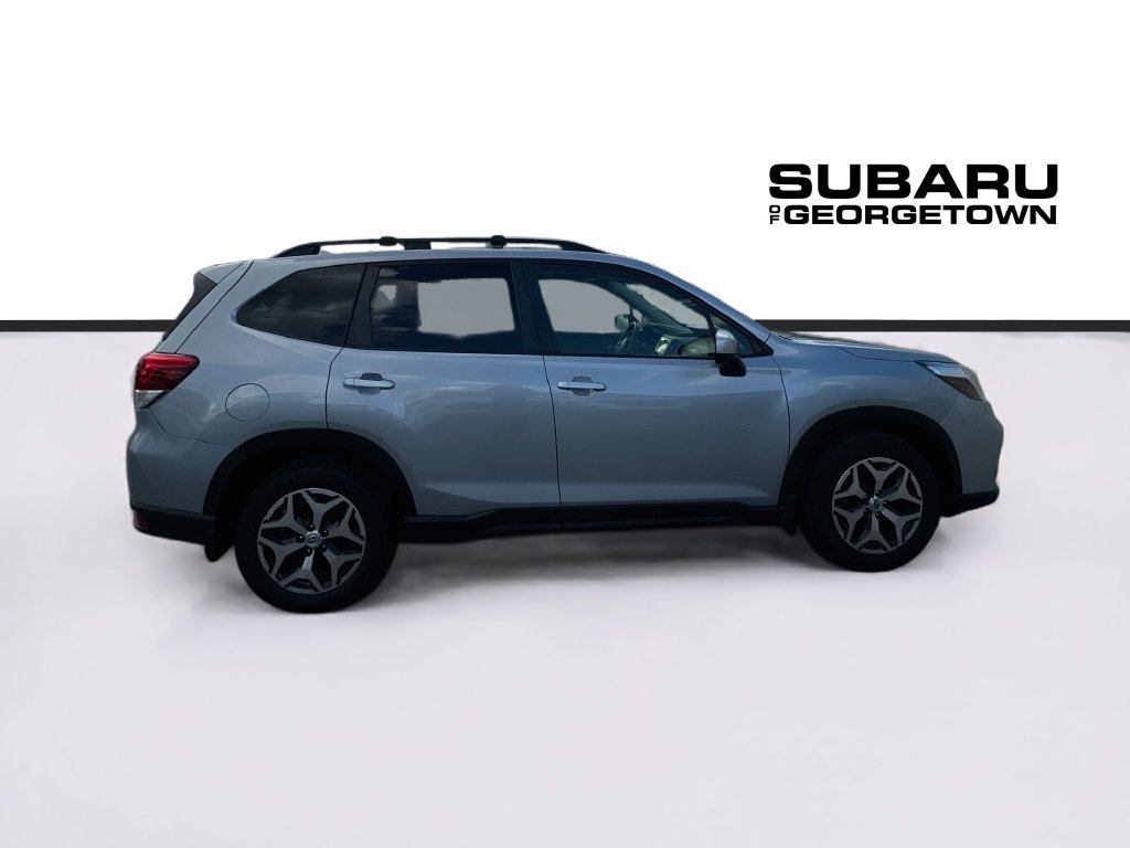Used 2021 Subaru Forester Premium AWD/4WD image 8