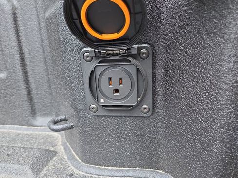 New 2026 GMC Sierra 1500 Elevation image 33