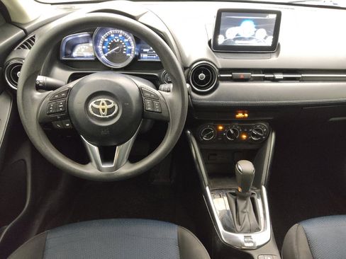 Used 2018 Toyota Yaris iA FWD image 22