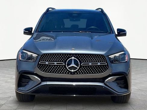 Used 2025 Mercedes-Benz GLE 450 4MATIC image 3