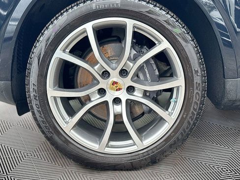 Used 2019 Porsche Cayenne image 34