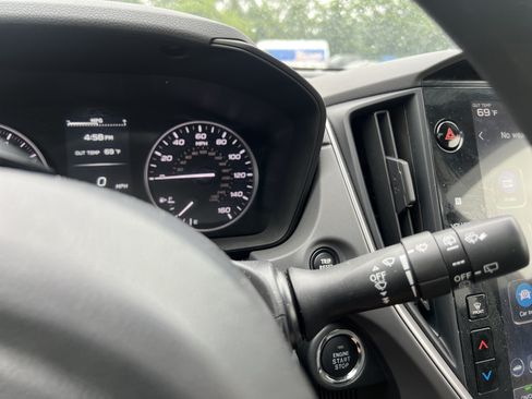 Certified 2025 Subaru Crosstrek 2.5i Premium AWD/4WD image 35