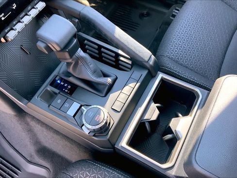 New 2026 Toyota 4Runner SR5 image 7