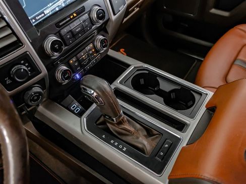 Used 2018 Ford F150 King Ranch w/ Equipment Group 601A Luxury AWD/4WD image 24
