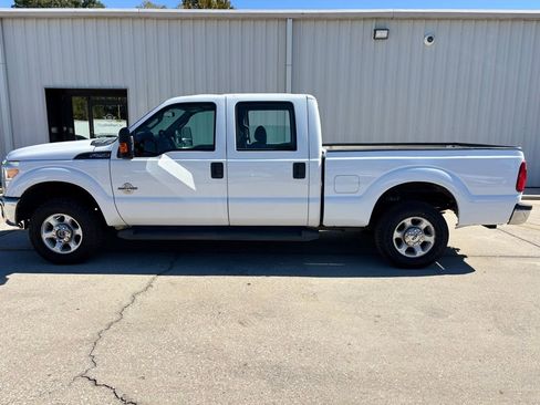 Used 2016 Ford F250 XL w/ Power Equipment Group AWD/4WD image 2