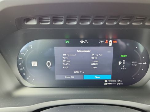 New 2026 Volvo XC90 T8 Plus w/ Protection Package image 9