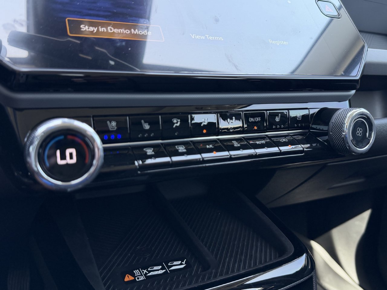New 2027 Chevrolet Bolt RS w/ Technology Package FWD image 18
