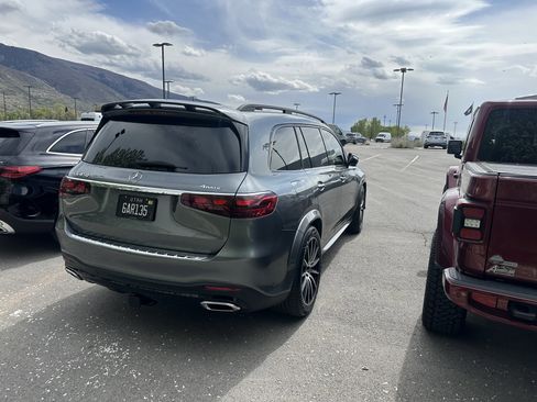 Used 2024 Mercedes-Benz GLS 450 4MATIC image 4