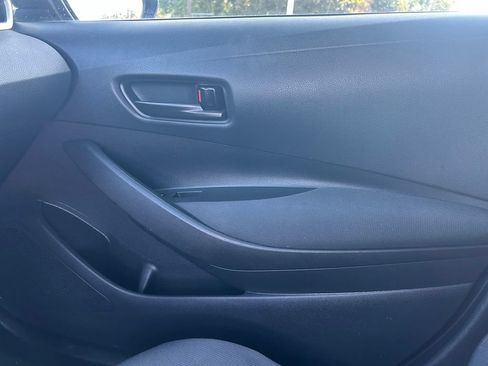 Used 2022 Toyota Corolla LE FWD image 20