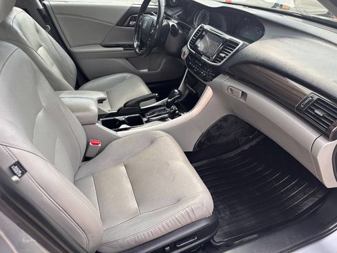 Used 2017 Honda Accord EX-L image 17