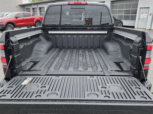 New 2026 Nissan Frontier SV image 10