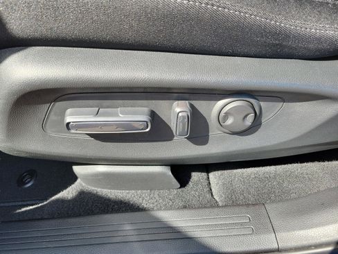 Used 2024 Honda CR-V EX image 28