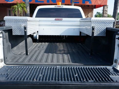 Used 2016 Ford F250 XL w/ Power Equipment Group AWD/4WD image 8