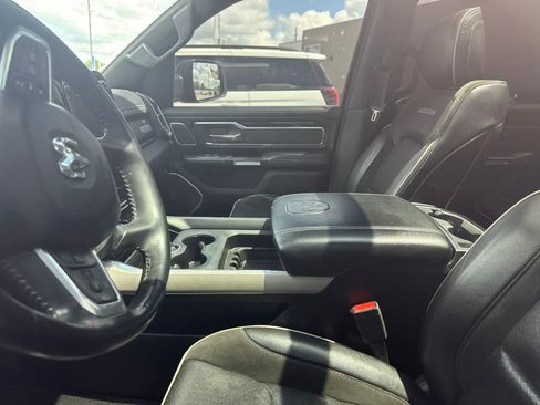 Used 2019 RAM 1500 Laramie AWD/4WD image 32