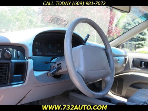 Used 1995 Chevrolet Impala SS RWD image 21