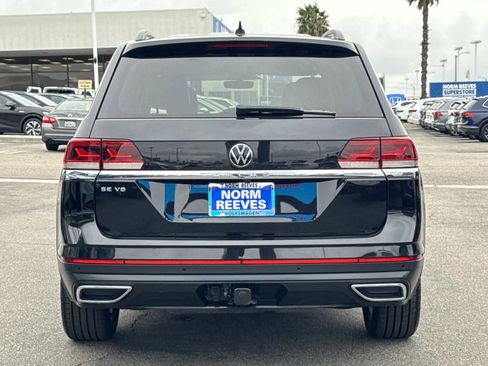 Used 2022 Volkswagen Atlas SE w/ Black Wheel Package image 4