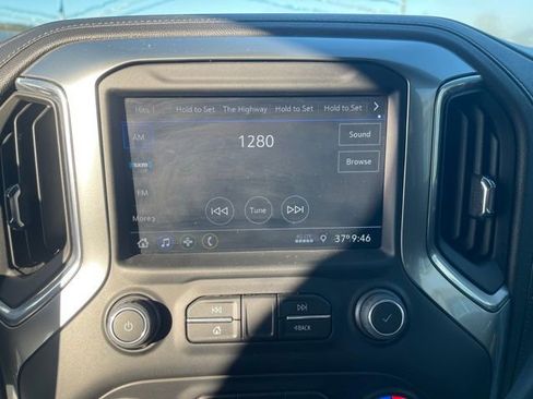 Used 2023 Chevrolet Silverado 3500 LT w/ Convenience Package AWD/4WD image 18