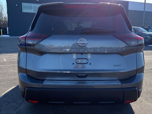 New 2026 Nissan Rogue SV image 7