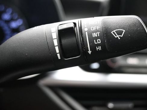Used 2023 Kia Forte LXS w/ LXS Technology Package FWD image 21