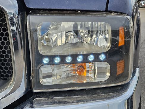 Used 2004 Ford F250 XLT image 10