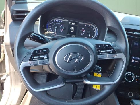 Used 2024 Hyundai Santa Cruz SE image 21