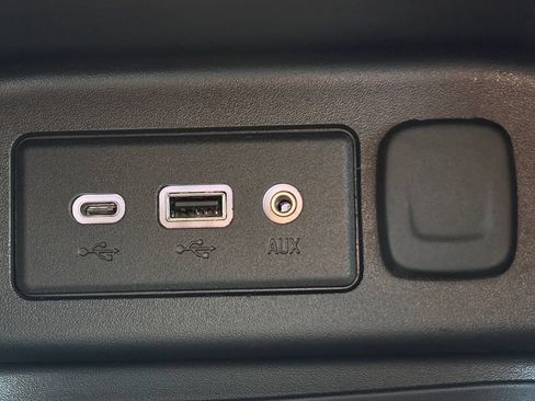 Used 2024 Chevrolet Equinox LS w/ LS Convenience Package FWD image 19