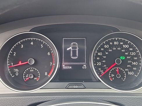 Used 2016 Volkswagen Golf S image 17