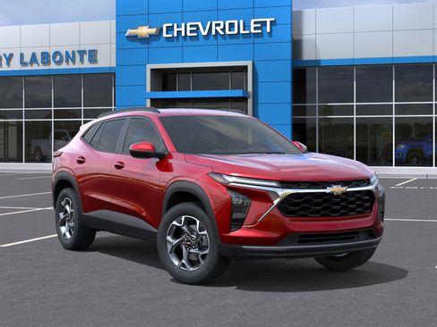 New 2026 Chevrolet Trax LT w/ Driver Confidence Package FWD image 9