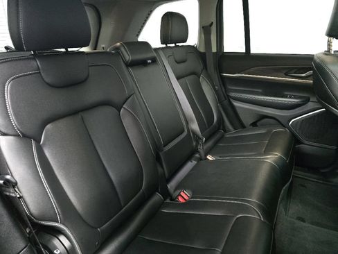 Used 2023 Jeep Grand Cherokee 4WD 4xe image 17