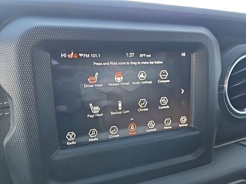 Used 2018 Jeep Wrangler Unlimited Sahara image 59