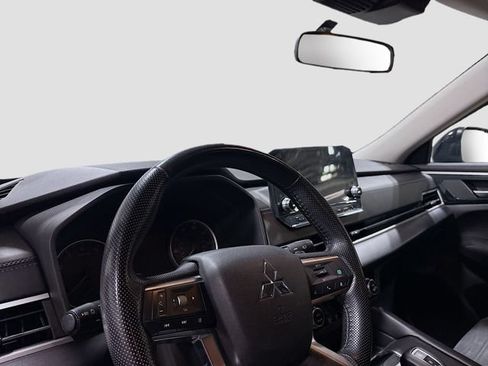 Used 2022 Mitsubishi Outlander SE AWD/4WD image 10