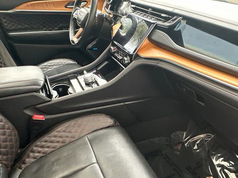 Used 2023 Jeep Grand Cherokee L Summit image 18