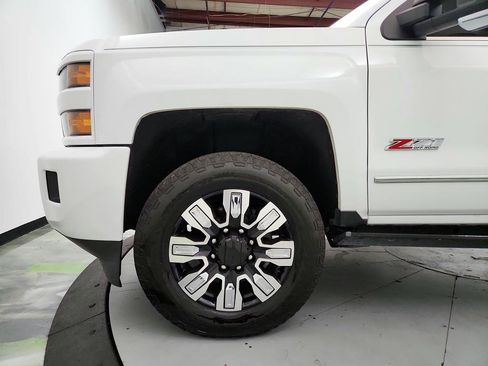 Used 2019 Chevrolet Silverado 2500 LTZ w/ Duramax Plus Package AWD/4WD image 29