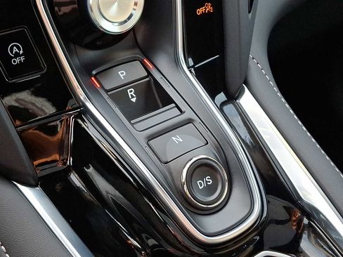 Used 2026 Acura RDX SH-AWD image 15