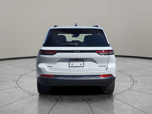 Certified 2023 Jeep Grand Cherokee Limited image 11