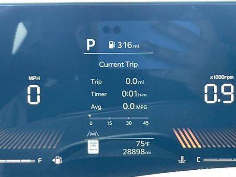 Used 2025 Kia K4 LXS image 39