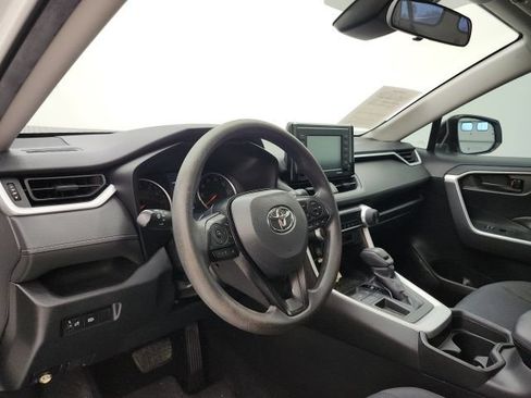 Used 2021 Toyota RAV4 LE FWD image 12