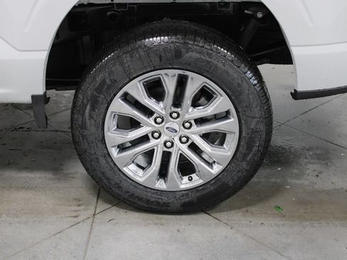 New 2026 Ford F150 XLT w/ Equipment Group 302A MID AWD/4WD image 18