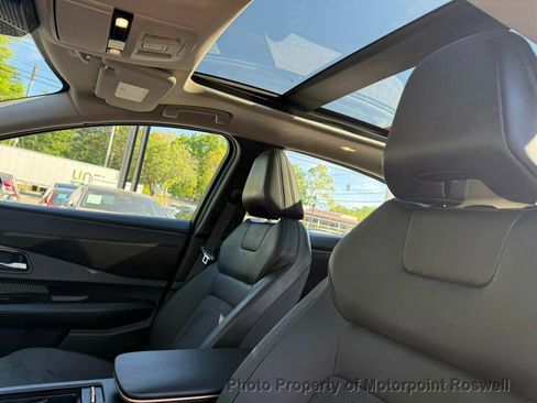 Used 2024 Nissan Ariya FWD image 7