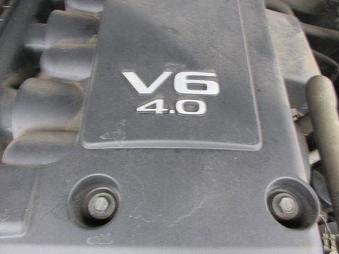 Used 2012 Nissan Pathfinder Silver w/ DVD Entertainment Pkg image 54