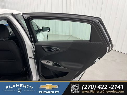 Used 2024 Chevrolet Malibu LT image 12