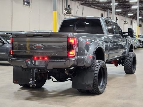 Used 2018 Ford F450 Lariat w/ Lariat Ultimate Package AWD/4WD image 7