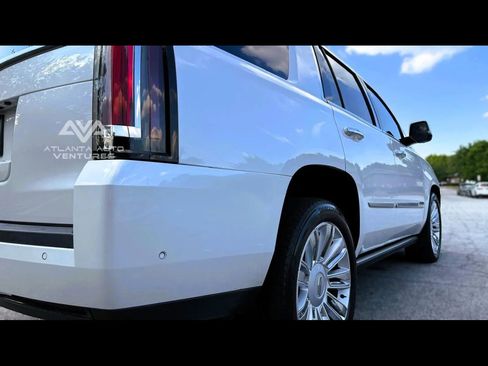Used 2019 Cadillac Escalade Platinum image 20