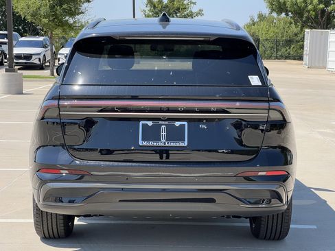 New 2025 Lincoln Nautilus Reserve w/ Jet Appearance Package image 8