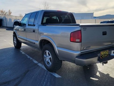 Used 2003 Chevrolet S10 Pickup LS image 10
