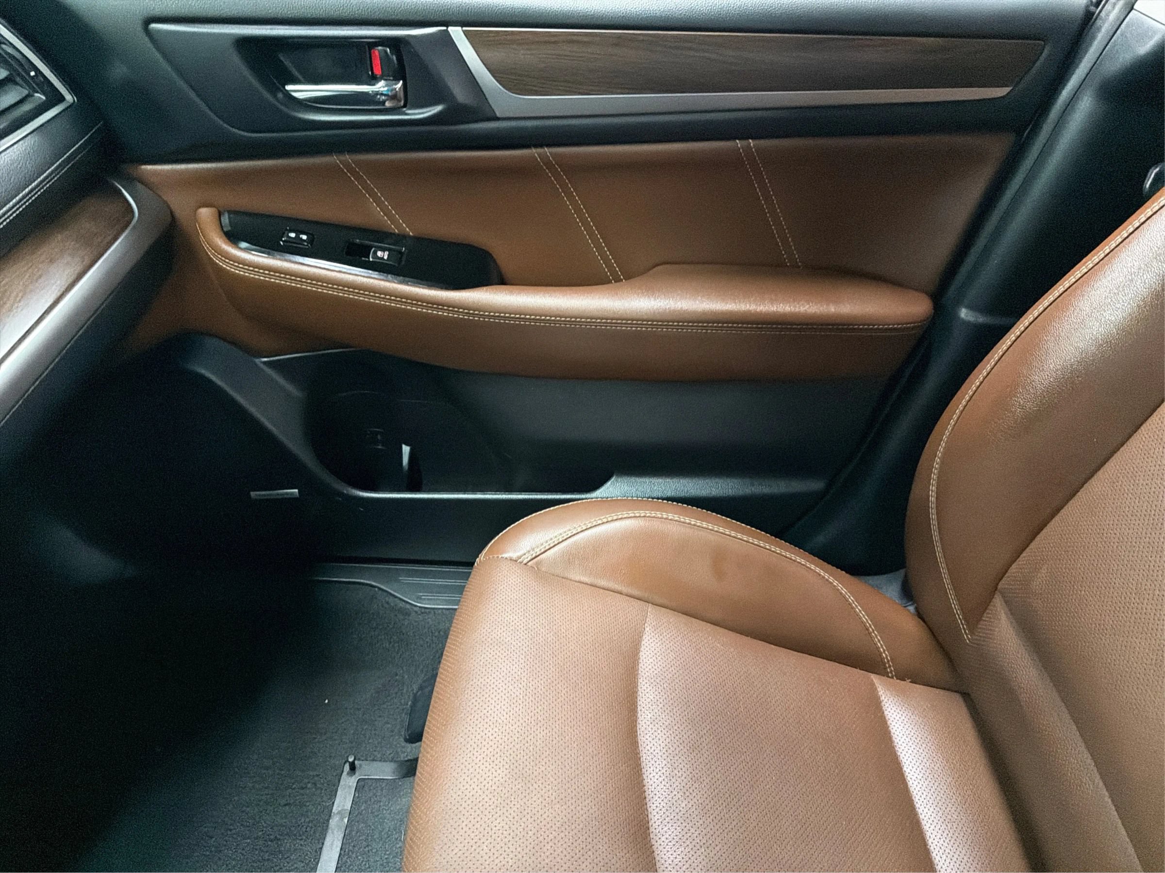Used 2018 Subaru Outback 2.5i Touring AWD/4WD image 36