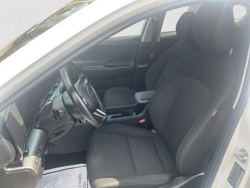 Used 2024 Hyundai Kona SEL AWD/4WD image 9