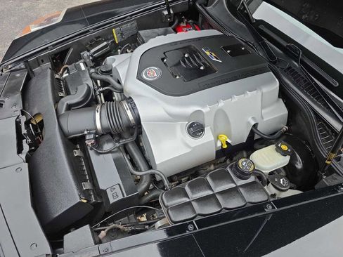 Used 2008 Cadillac XLR V image 31