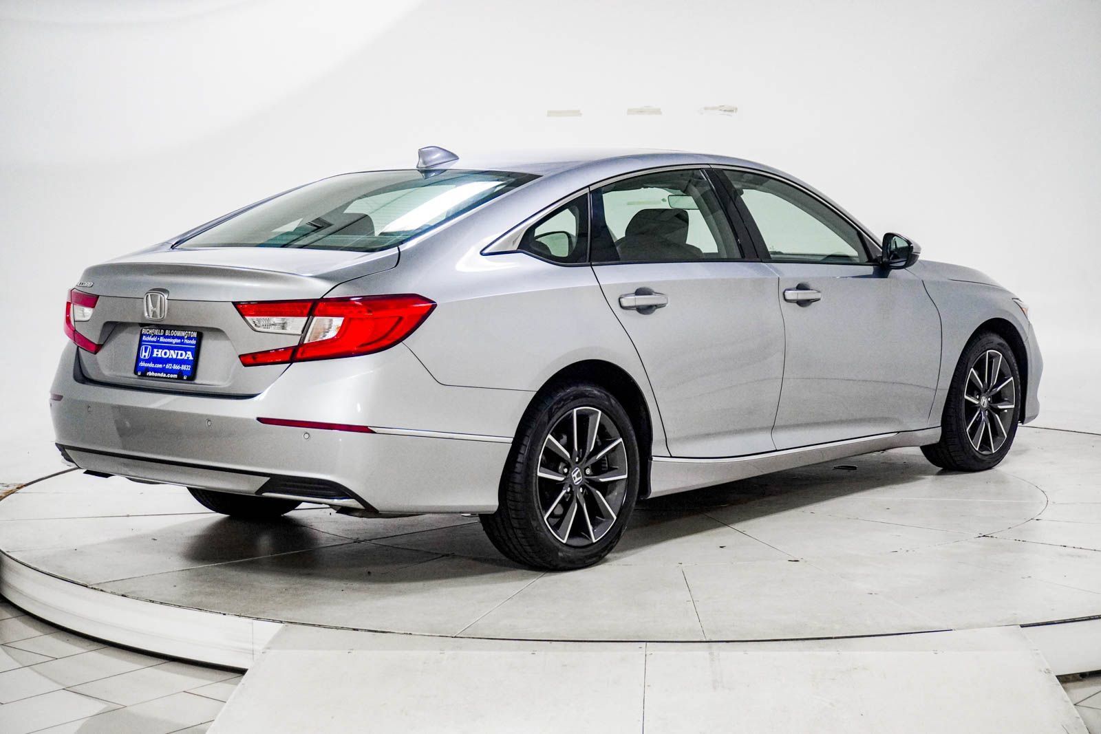 Used 2021 Honda Accord EX-L image 11