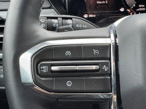 New 2026 GMC Acadia Elevation image 18